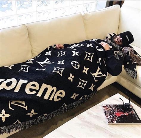 louis vuitton x supreme blanket|louis vuitton x supreme.